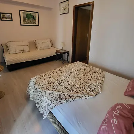 Ankora Apartment *