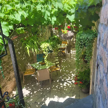 Apartment Ankora Omis